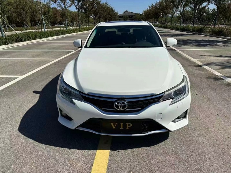 徐州15年丰田锐志1