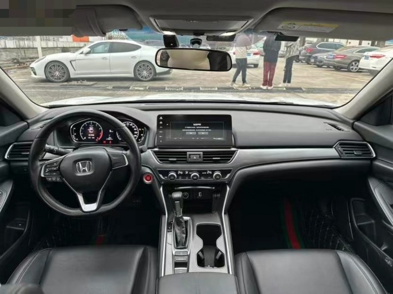 东莞22年本田雅阁5