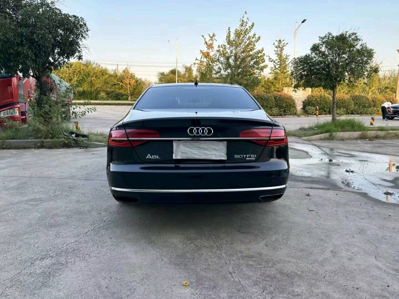徐州15年奥迪A8L9
