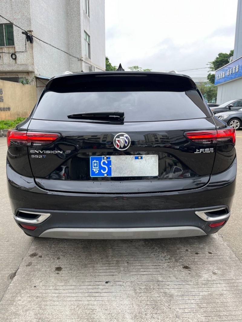 中山22年别克昂科威9