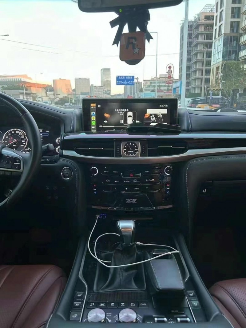 烟台12年雷克萨斯LX5