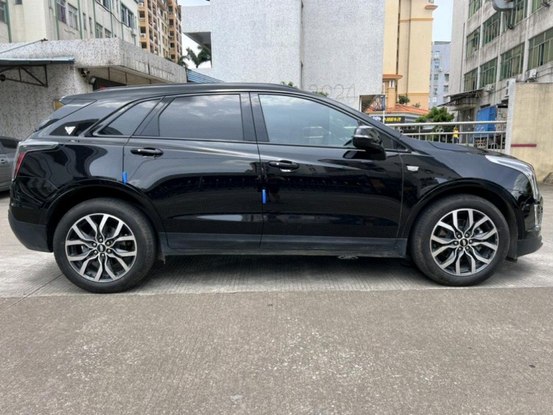 中山23年凯迪拉克XT52