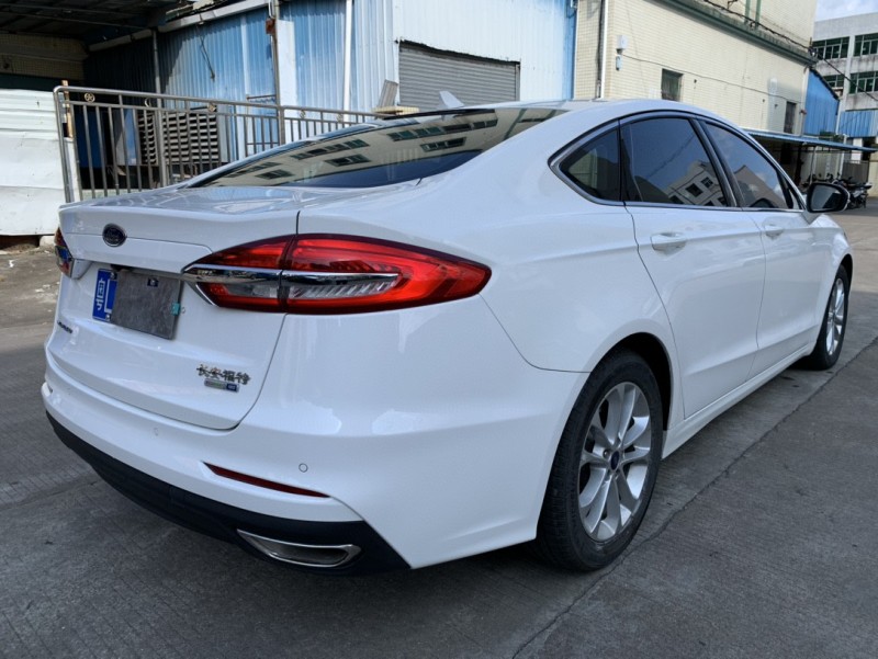 中山21年福特蒙迪欧4