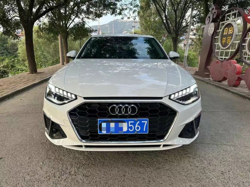 济宁24年奥迪A4L1