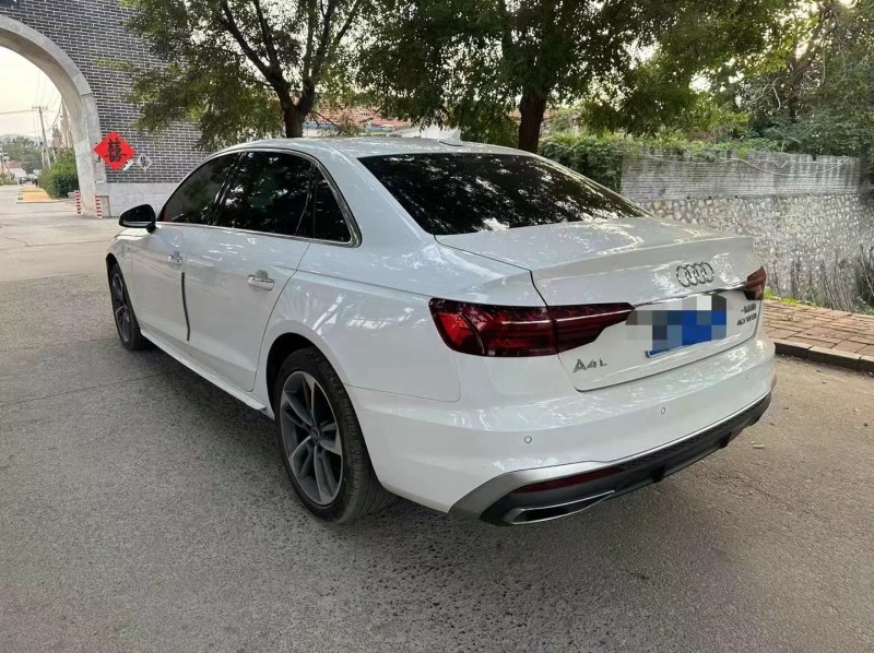 济宁24年奥迪A4L3