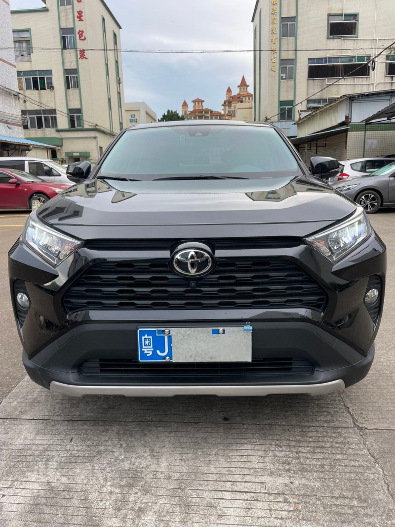 中山23年丰田RAV41