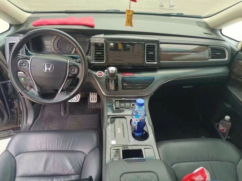 济宁16年本田艾力绅4