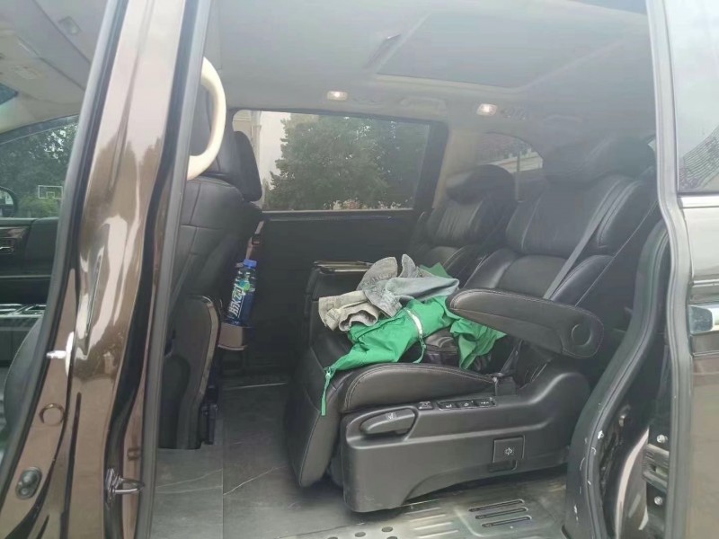 济宁16年本田艾力绅7