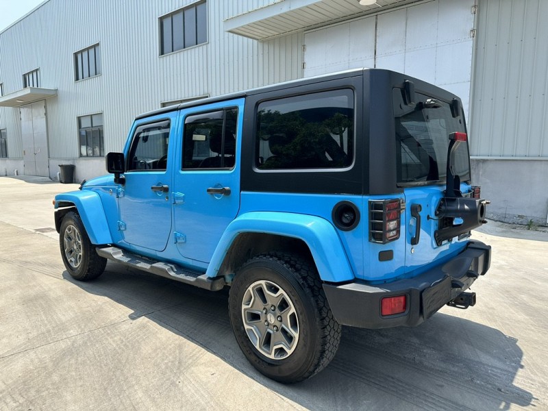 鹽城18年Jeep牧馬人9