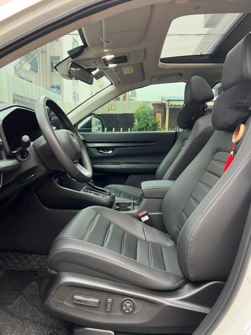 中山23年本田CRV8