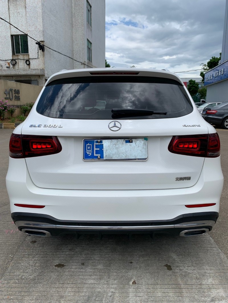 中山20年奔驰GLC9
