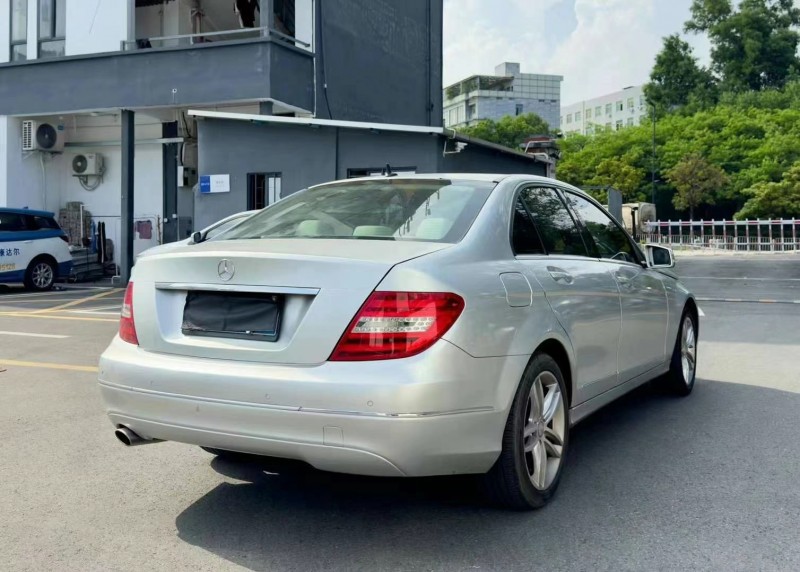 佛山13年奔驰C7