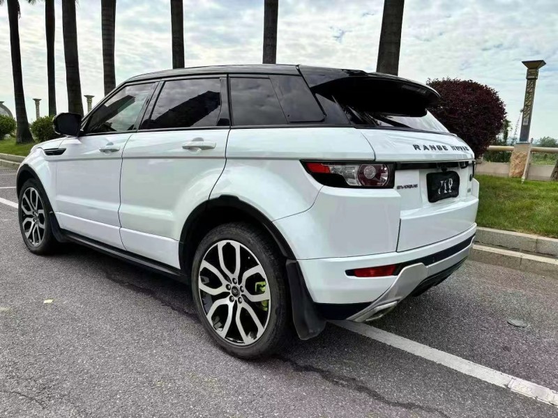 深圳13年路虎极光8