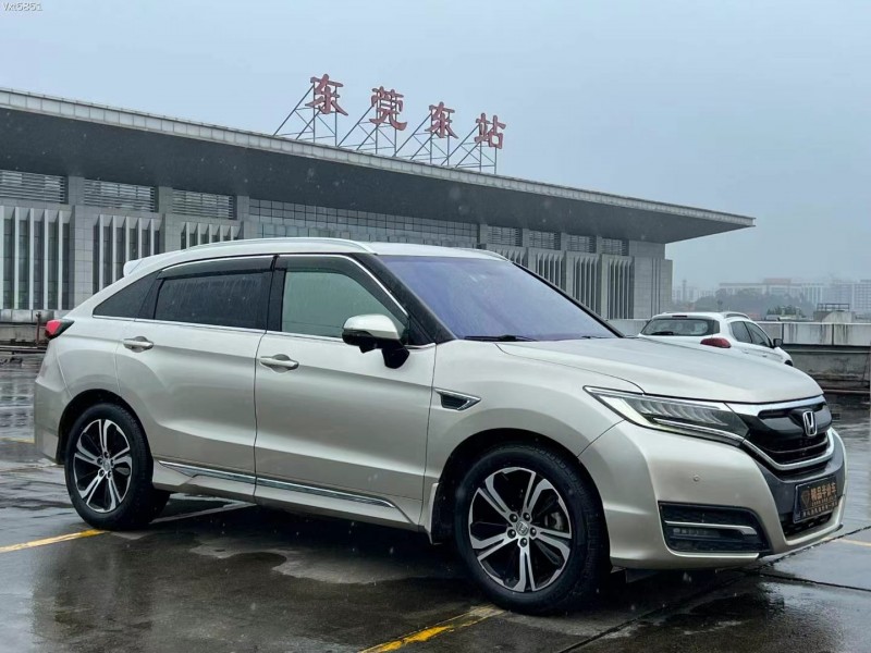 东莞17年本田URV2