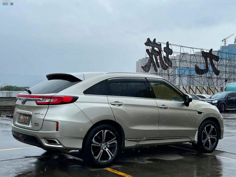 东莞17年本田URV6