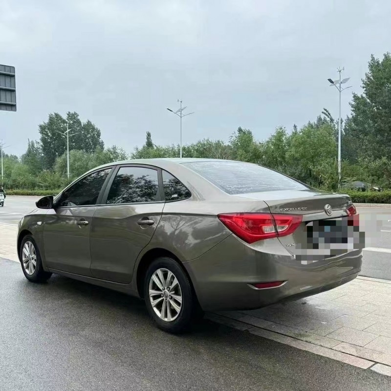 枣庄15年别克英朗9