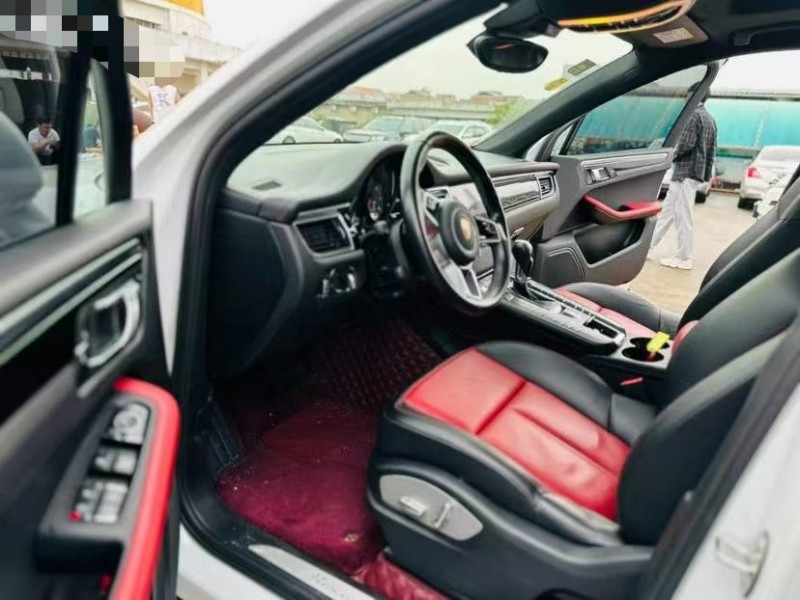 东莞17年保时捷Macan7