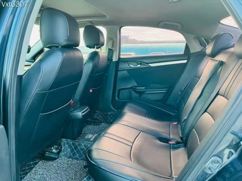 东莞18年本田思域8