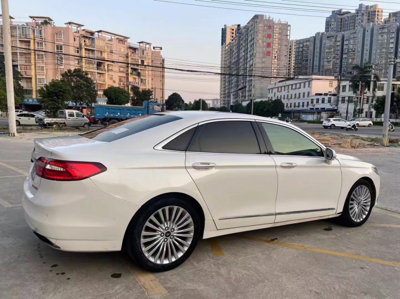 防城港16年福特金牛座8