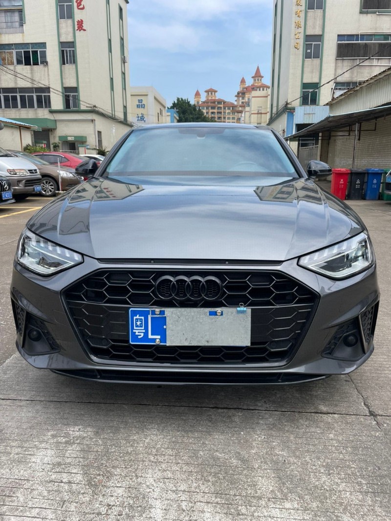 中山22年奥迪A4L1