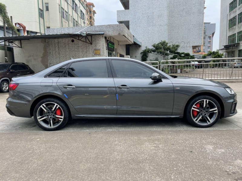 中山22年奥迪A4L2