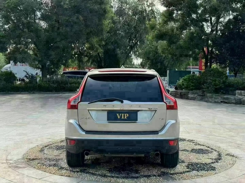 青岛13年沃尔沃XC603