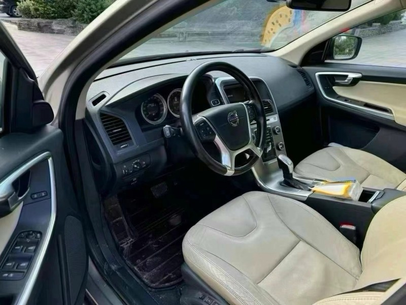 青岛13年沃尔沃XC605