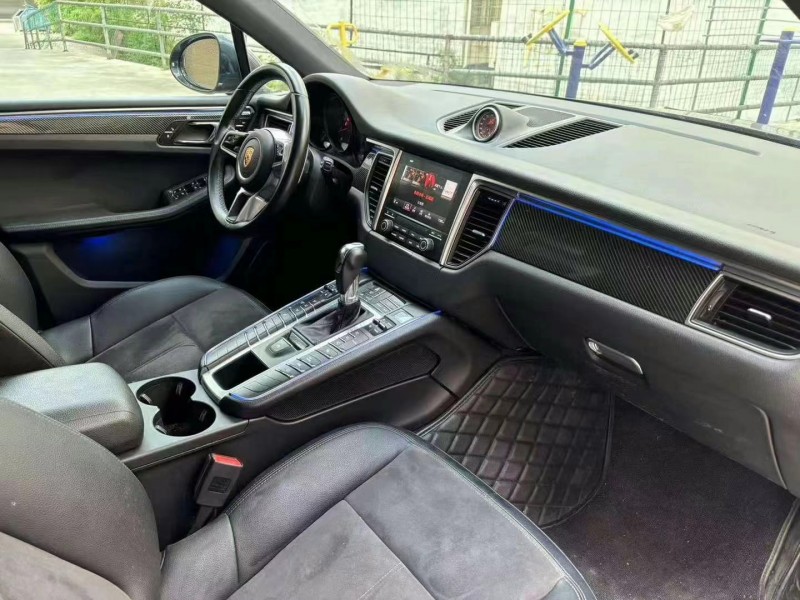 襄陽18年保時捷Macan4