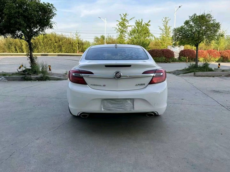 徐州17年别克君威9