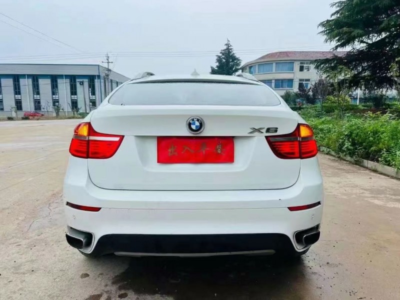 济宁11年宝马X67