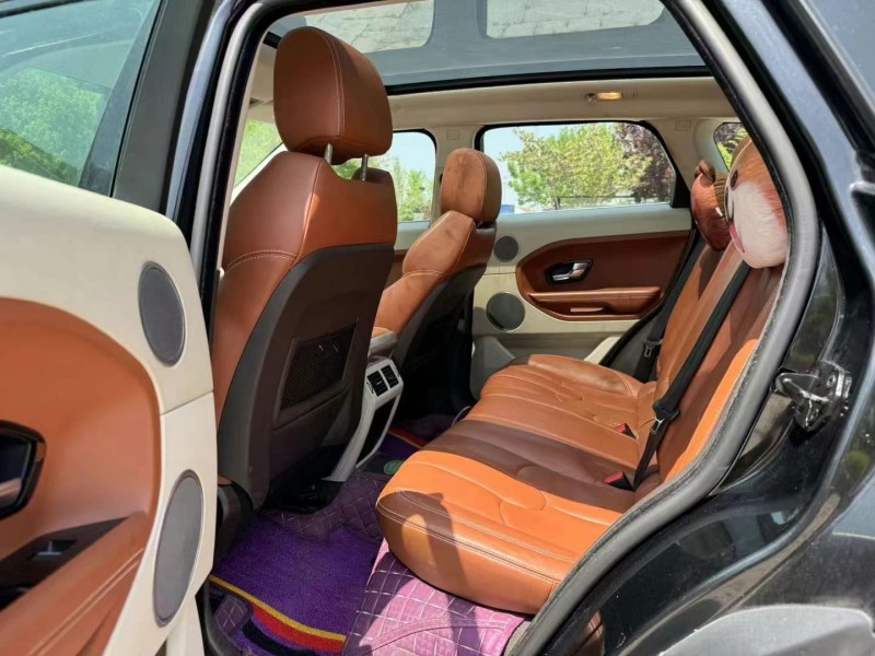 济宁14年路虎极光6