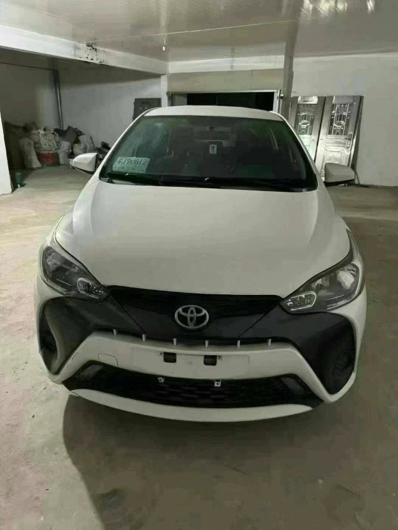 济宁19年丰田YARiS L 致炫1