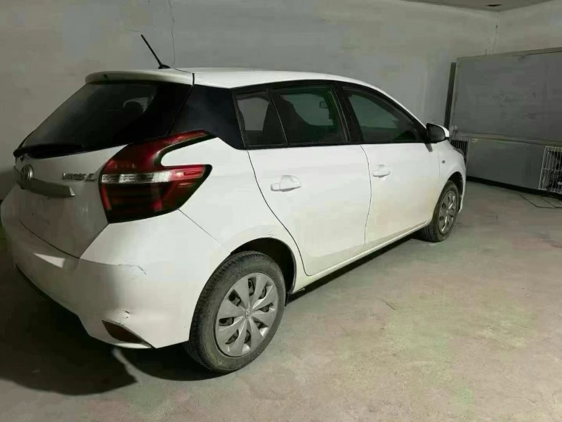 济宁19年丰田YARiS L 致炫4
