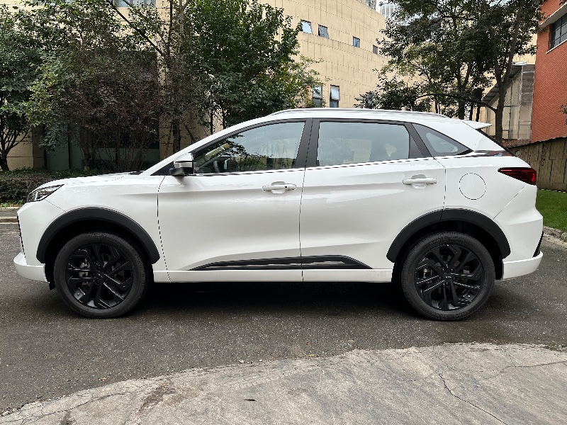 成都24年江淮QX3