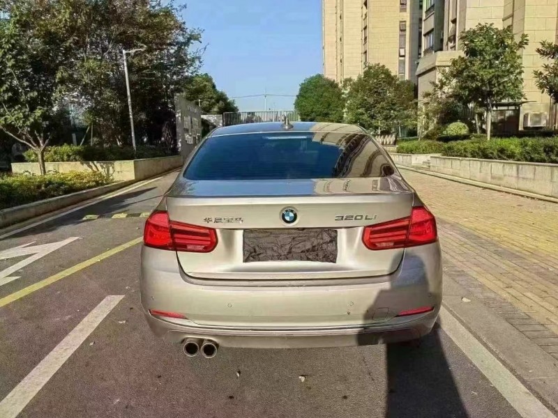 淮安19年寶馬3系3