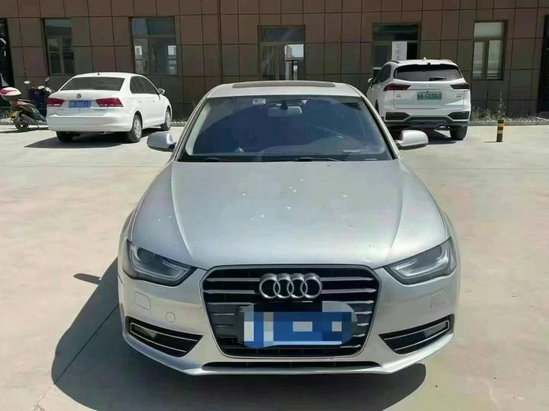 泰安13年奧迪A4L1