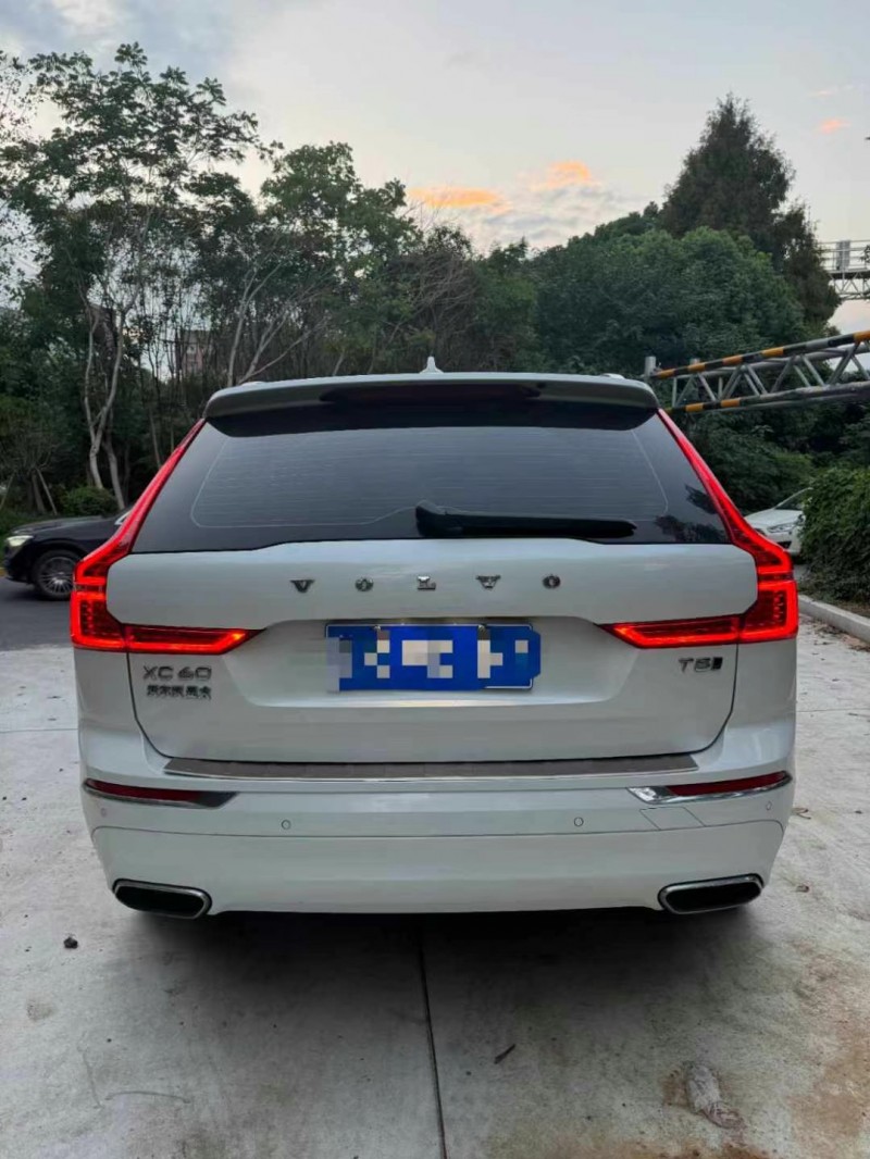 绍兴20年沃尔沃XC604