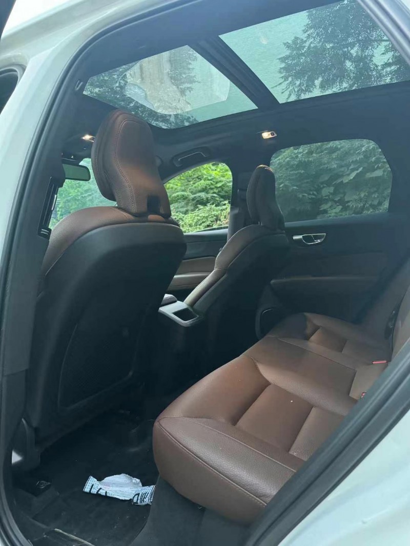 绍兴20年沃尔沃XC605