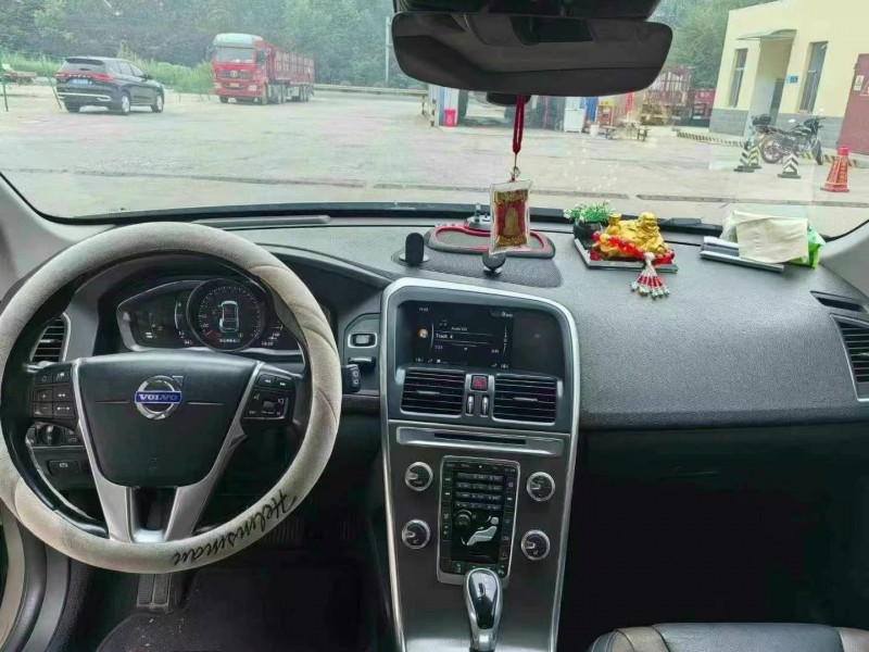 济宁15年沃尔沃XC609