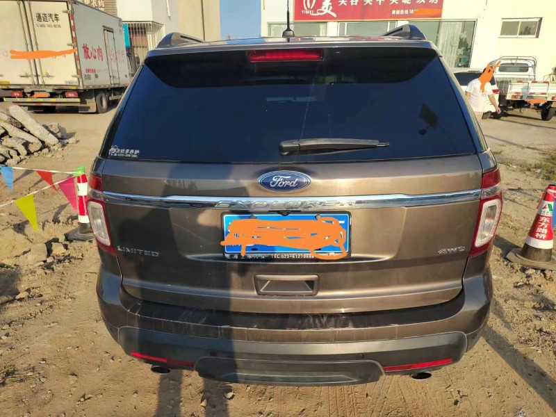 济宁15年福特探险者6