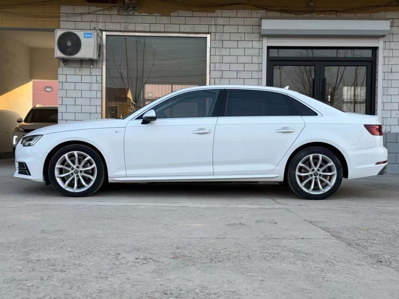 济宁18年奥迪A4L3