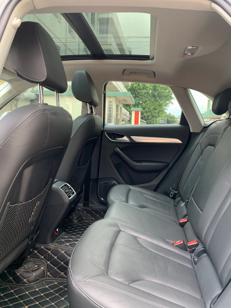 中山18年奥迪Q36