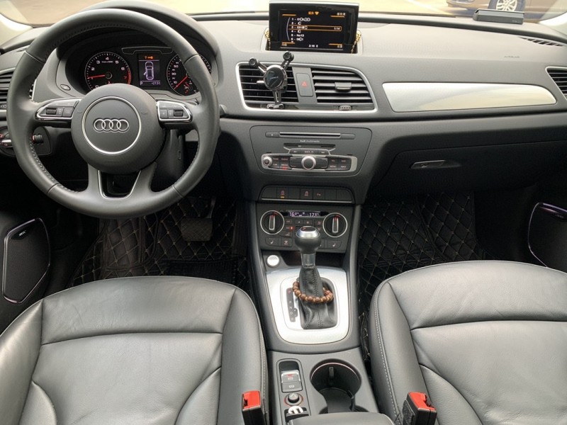 中山18年奥迪Q37