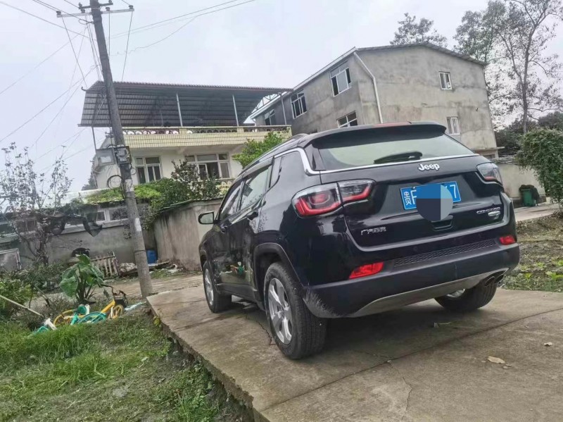成都19年Jeep指南者7