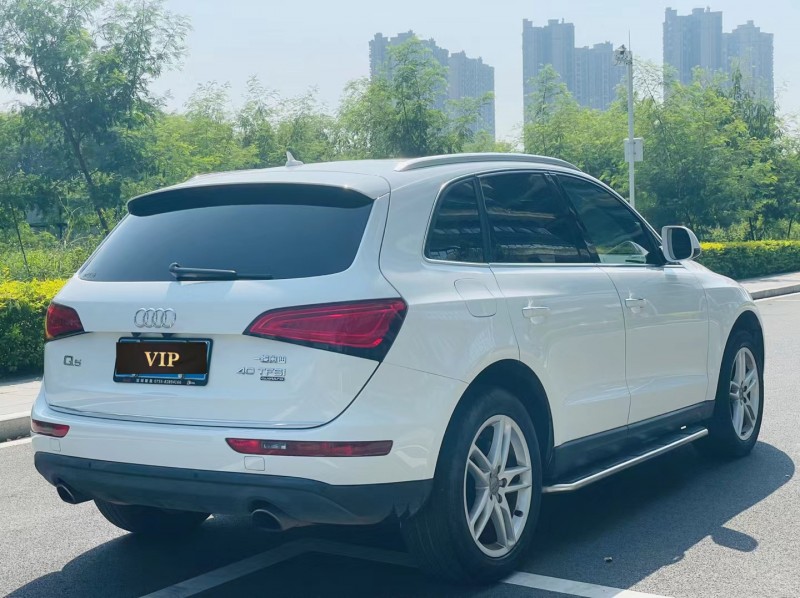 东莞16年奥迪Q57
