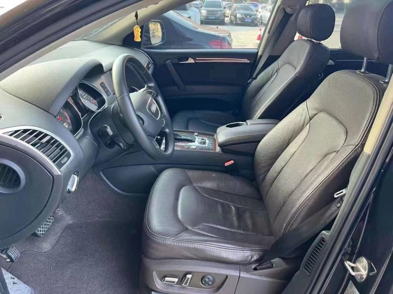 广州15年奥迪Q76