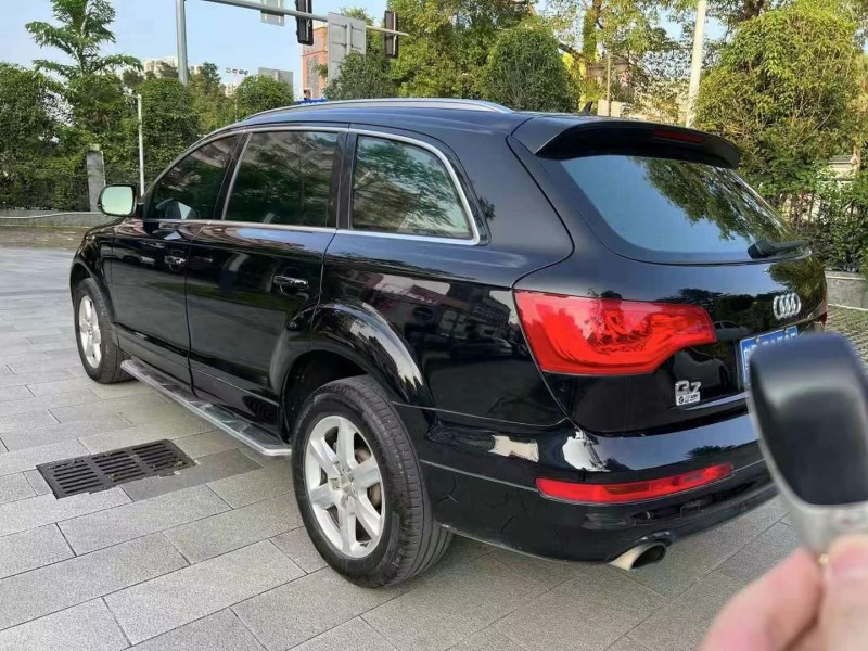 广州15年奥迪Q77