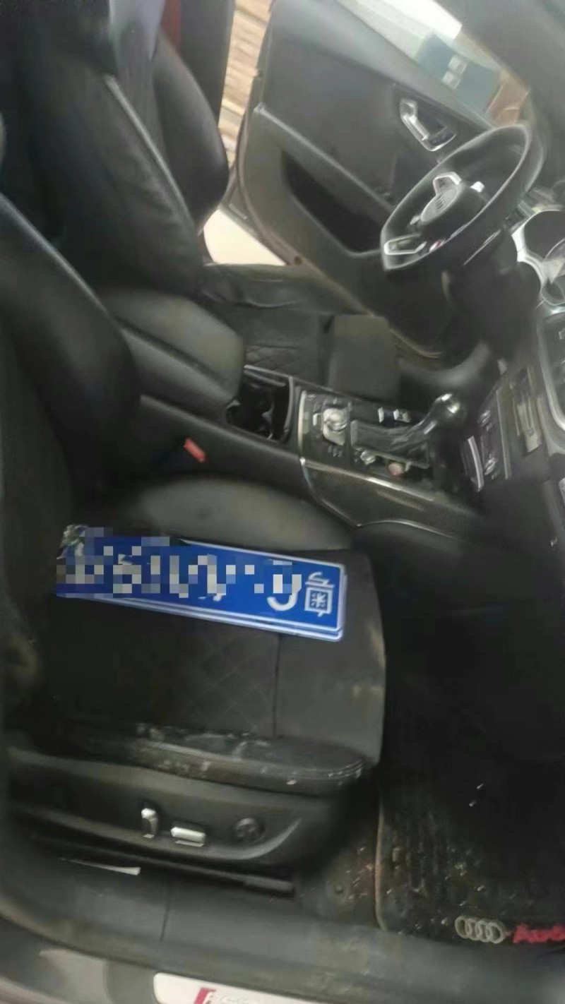 广州17年奥迪RS74