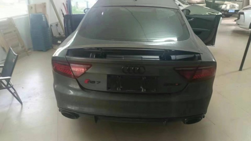 广州17年奥迪RS76