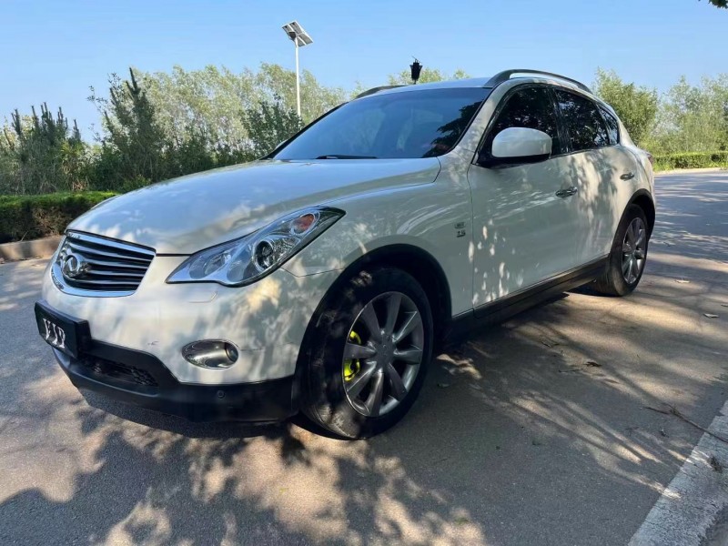 日照13年英菲尼迪QX502